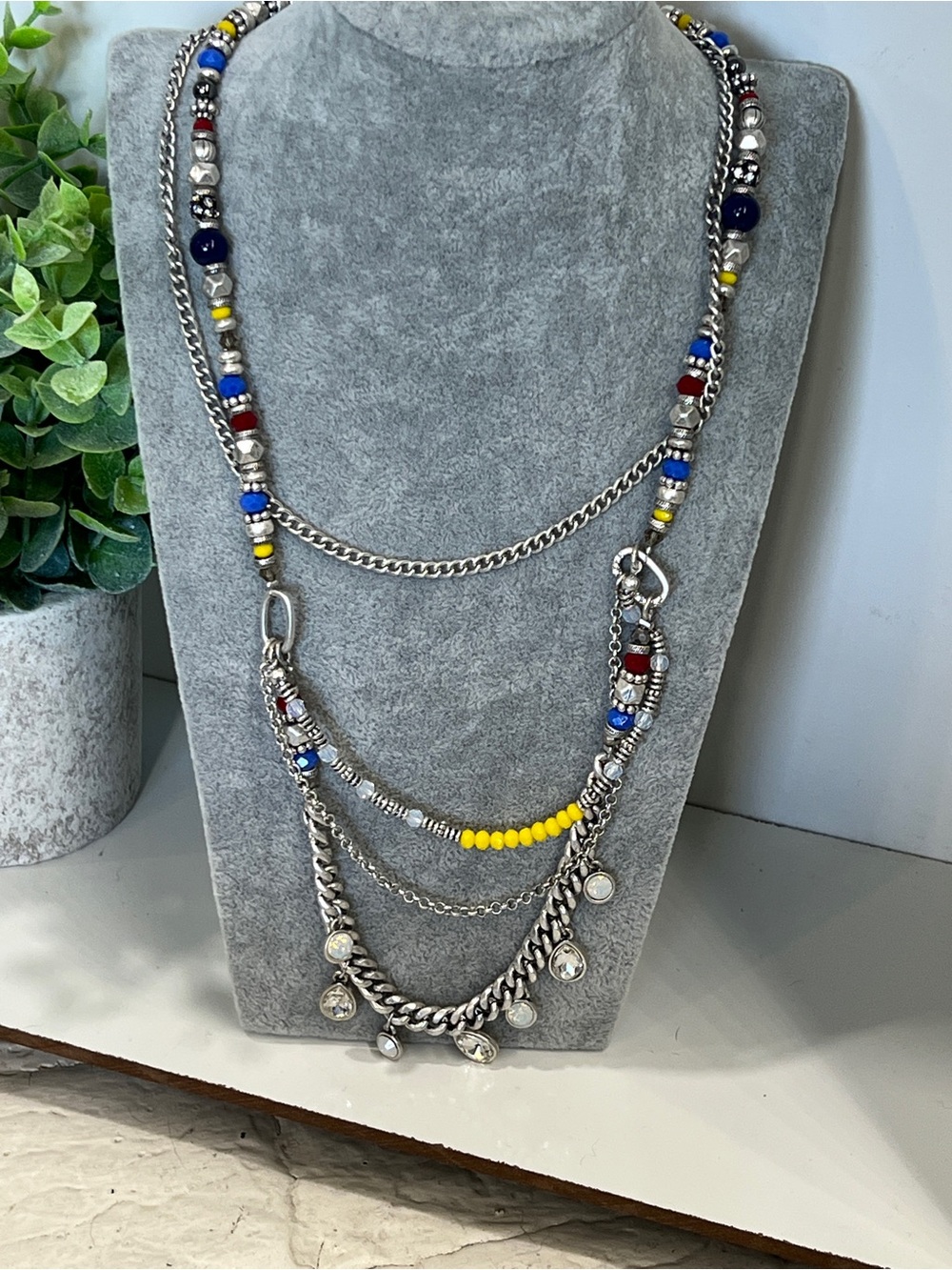 💥 Premier Designs Multi-Strand Silver Necklace with Blue, Red & Yellow Beads